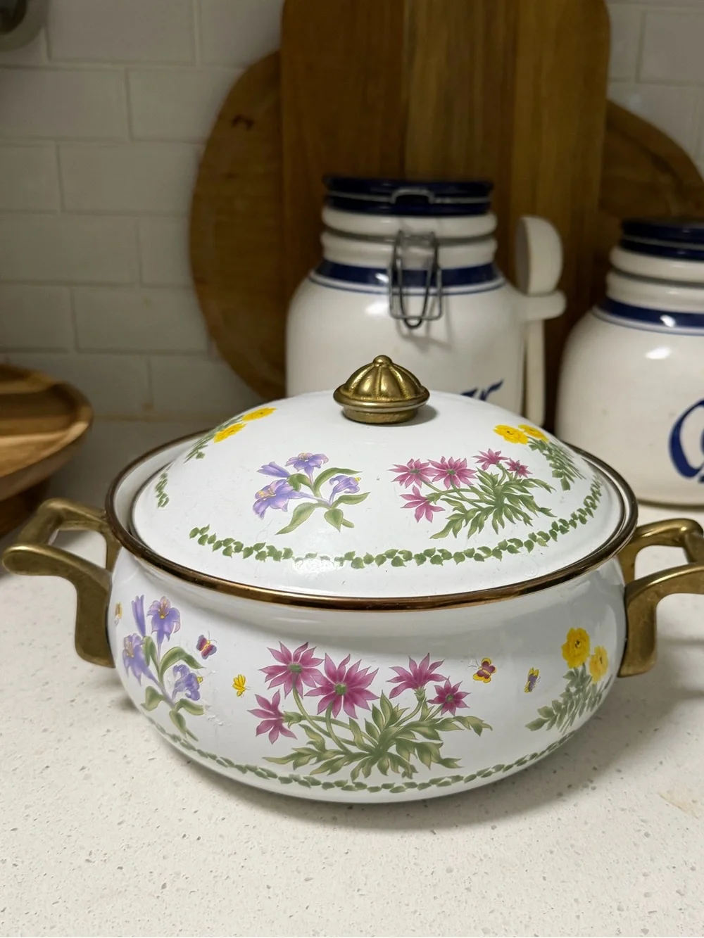 VTG Lincoware "Ivy Vine" 2.5 Qt enameled metal covered Dutch oven Cottagecore - Picture 2 of 3